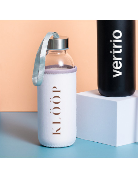 Botellas de agua con marcaje personalizado