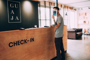 Diseñar carteles para hostelería claves prácticas